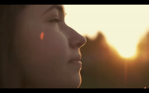 Example of Look-Object-React Cut