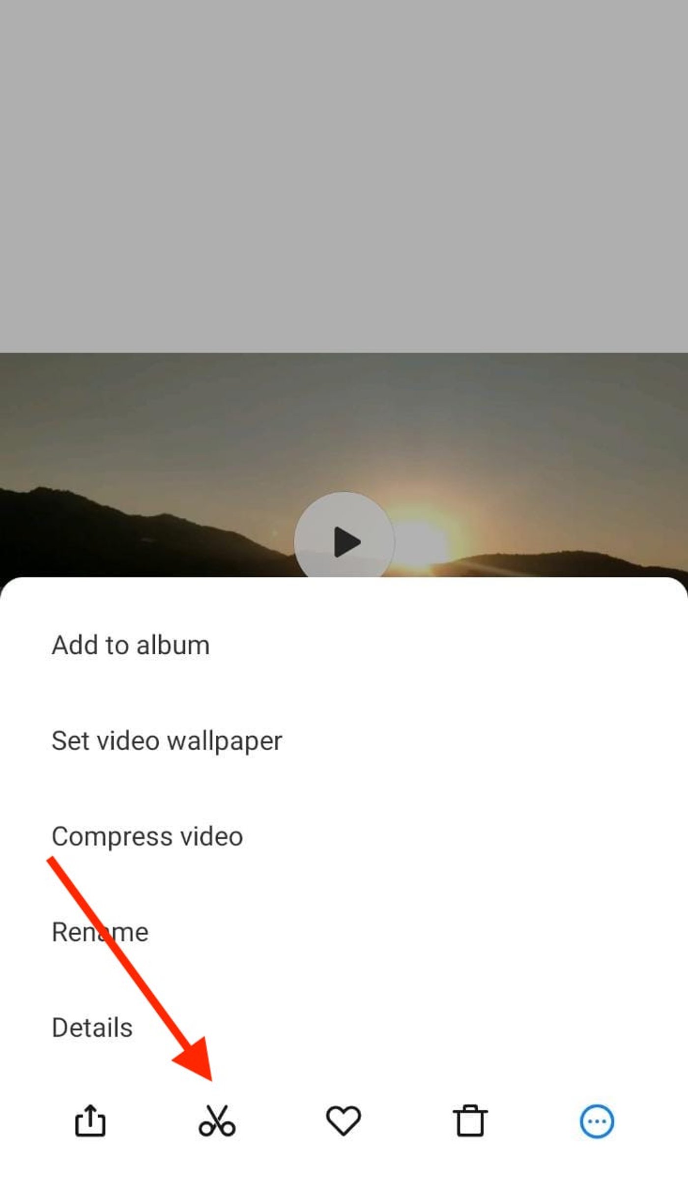 How to trim a video using the Gallery app in Android_Step 1